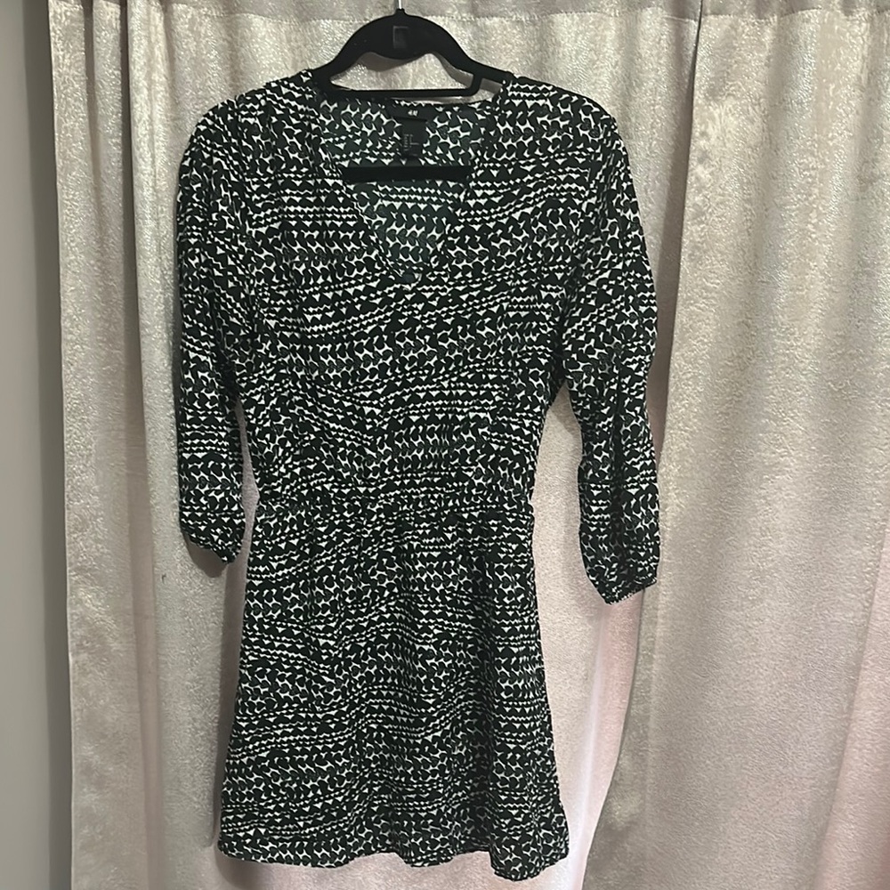 h&M Heart Black and White Patterned Dress